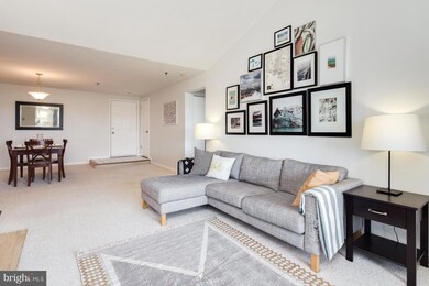 Quaker Hill Community unit 408, Alexandria, VA 22314 - photo 5