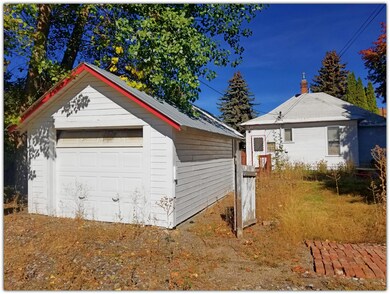 107 W Lincoln Ave, Chewelah, WA 99109 - photo 3