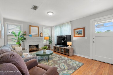 06-Living Room