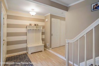 _RMJ8880 foyer