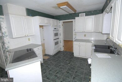 13501 Prices Distillery Rd, Clarksburg, MD 20871 - photo 5