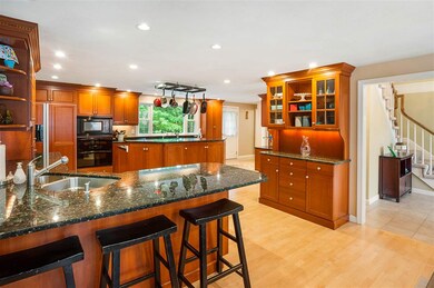 5 Cardinal Cir, Nashua, NH 03063 - photo 4