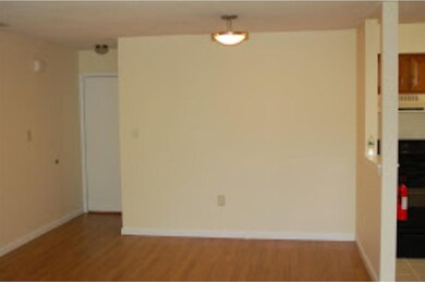 7303 Tamarron Dr, Plainsboro, NJ 08536 - photo 2