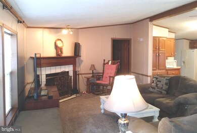 4751 Flanders Ln, Harwood, MD 20776 - photo 3