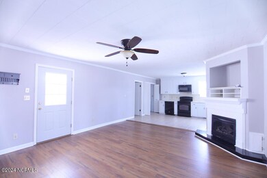 292 Main St, Winterville, NC 28590 - photo 4