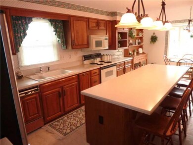 Kitchen. The chef will enjoy the amount of cabinet