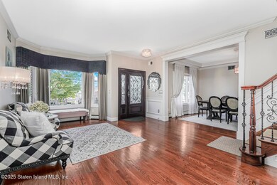 859 Rathbun Ave, Staten Island, NY 10309 - photo 3