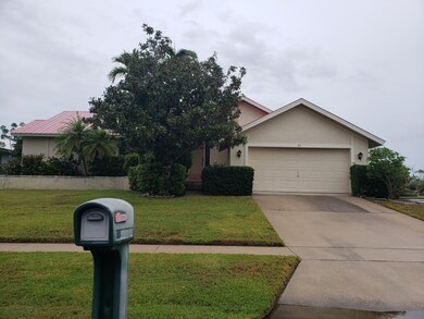 2Car Garage with driveway
