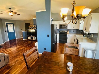 1714 N Nickelton Cir, Wichita, KS 67235 - photo 5