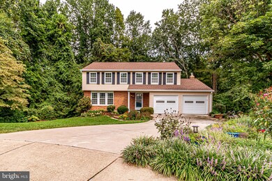 8301 Old Tree Ct, Springfield, VA 22153 - photo 2