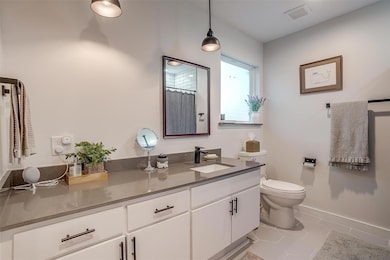 1203 Pebble Creek Dr, Euless, TX 76040 - photo 6