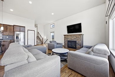 2216 10th Ct W, West Fargo, ND 58078 - photo 7