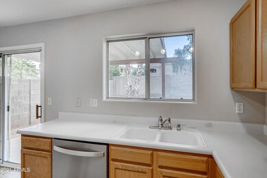 6-397240515-07 Kitchen