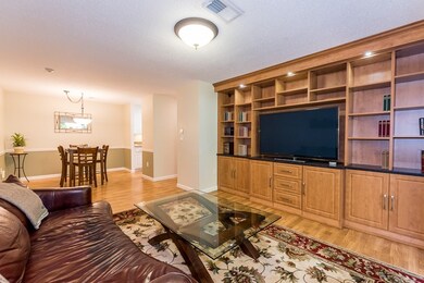 1610 Franklin Crossing Rd unit 10, Franklin, MA 02038 - photo 3