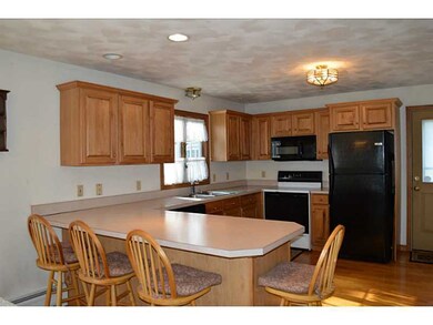 35 Brownell St, Warren, RI 02885 - photo 2