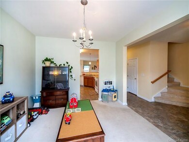 Formal Dining (leading to Kitchen)