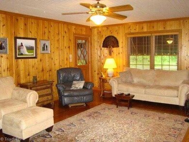 589 Jarvis Miller Rd, Asheboro, NC 27205 - photo 3