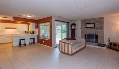 Living room & dining area
