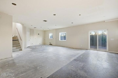 1030 E Odeum Ln, Phoenix, AZ 85040 - photo 4