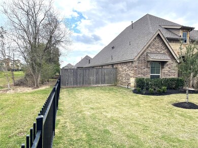 25114 Dovetail Cove Ct, Tomball, TX 77375 - photo 2