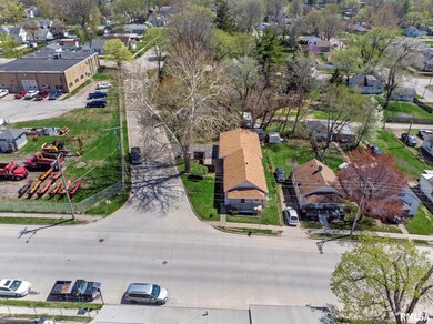 604 S Kickapoo St, Lincoln, IL 62656 - photo 5