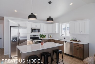 7332 29th St S, Fargo, ND 58104 - photo 5