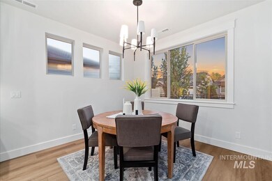 1026 E Rockhurst Ln, Eagle, ID 83616 - photo 7