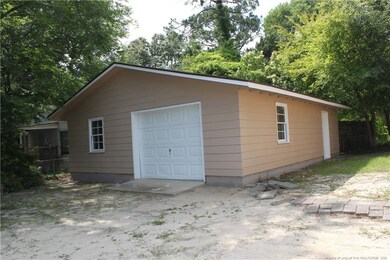 606 Roxie Ave, Fayetteville, NC 28304 - photo 5