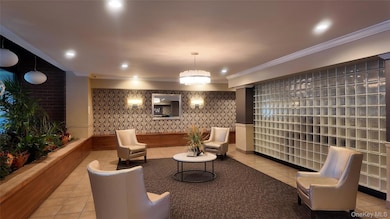 Wendell Terrace unit A16, Hempstead, NY 11550 - photo 3