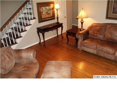 GLEAMING HARDWOOD FLOORING IN THE FAMILY GREAT ROO