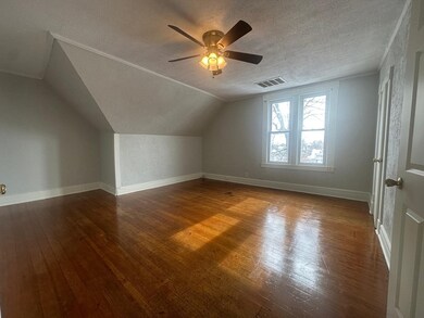 121 Northampton Ave unit 3, Springfield, MA 01109 - photo 2