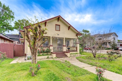 950 Pecore St, Houston, TX 77009 - photo 2