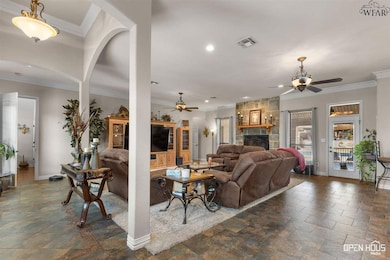 2 Harley Ct unit 8 Harley Ct., Iowa Park, TX 76367 - photo 3