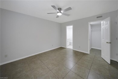4621 Bayshore Dr unit Q4, Naples, FL 34112 - photo 7