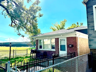 4764 S Shields Ave, Chicago, IL 60609 - photo 3