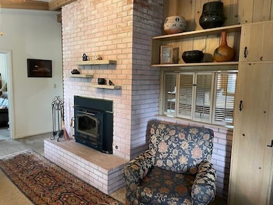 533 W Broadway St, Newton, KS 67114 - photo 4