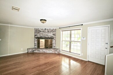 3207 Sycamore Ave, Bay City, TX 77414 - photo 3