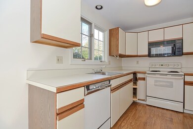 1 Leman Ln, Hopkinton, MA 01748 - photo 5