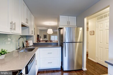 1654 Whisperhill Dr, Reston, VA 20194 - photo 5