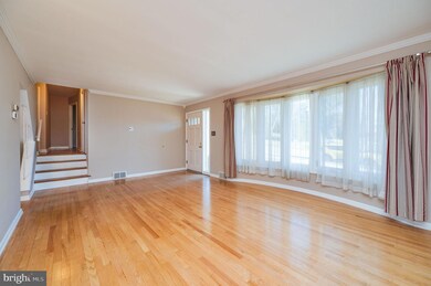 3804 Circle Ave, Reading, PA 19606 - photo 4