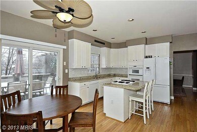 9206 Linden Grove Ct, Silver Spring, MD 20910 - photo 2