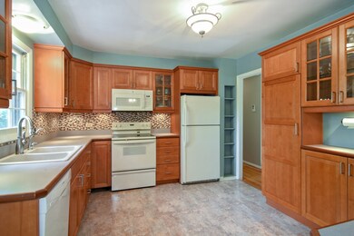 4458 Hoover St, Rolling Meadows, IL 60008 - photo 2