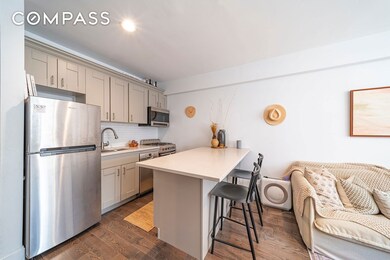 Chelsea Seventh Condominium unit 5X, New York, NY 10011 - photo 2