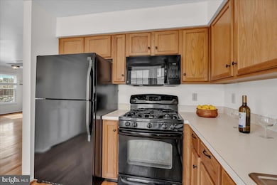 5606 Riverfront Dr unit 5606, Palmyra, NJ 08065 - photo 6