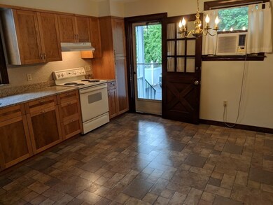 52 Tolman St unit 1, Waltham, MA 02453 - photo 4