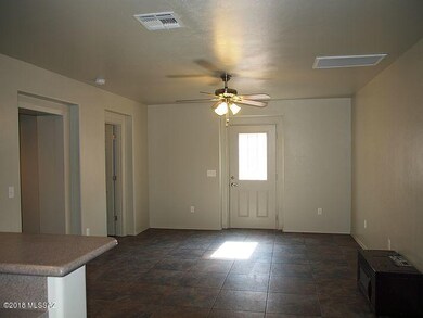 2180_dining1_lrg