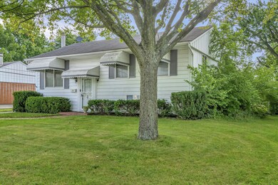 484 Daytona Rd, Columbus, OH 43228 - photo 2