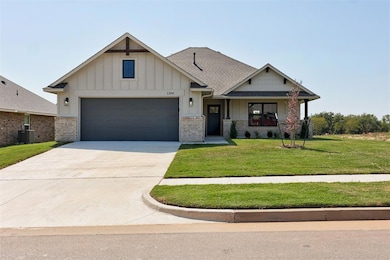 1204 Azalea Farms Rd, Noble, OK 73068 - photo 2
