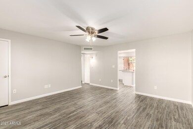 4614 W Desert Crest Dr, Glendale, AZ 85301 - photo 7