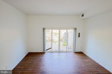 8360 Forrester Blvd unit 472, Springfield, VA 22152 - photo 7